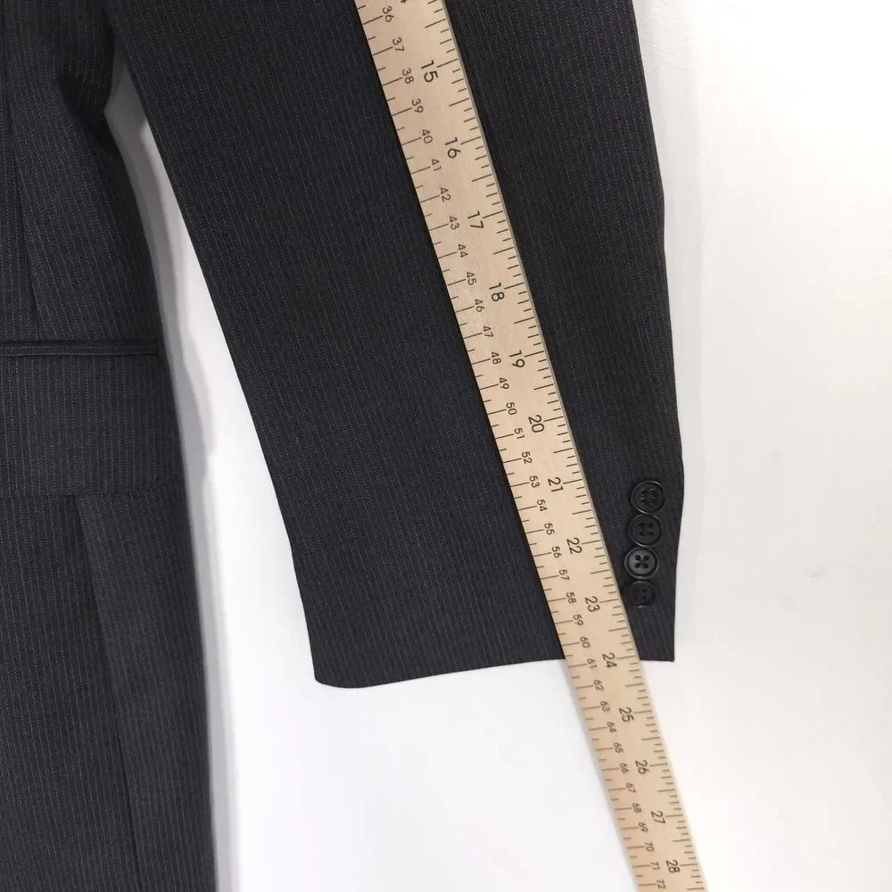 CANALI ITALY MADE 100‎ % Wool Blazer Jacket Gray Pinstripe 42L Sport Coat